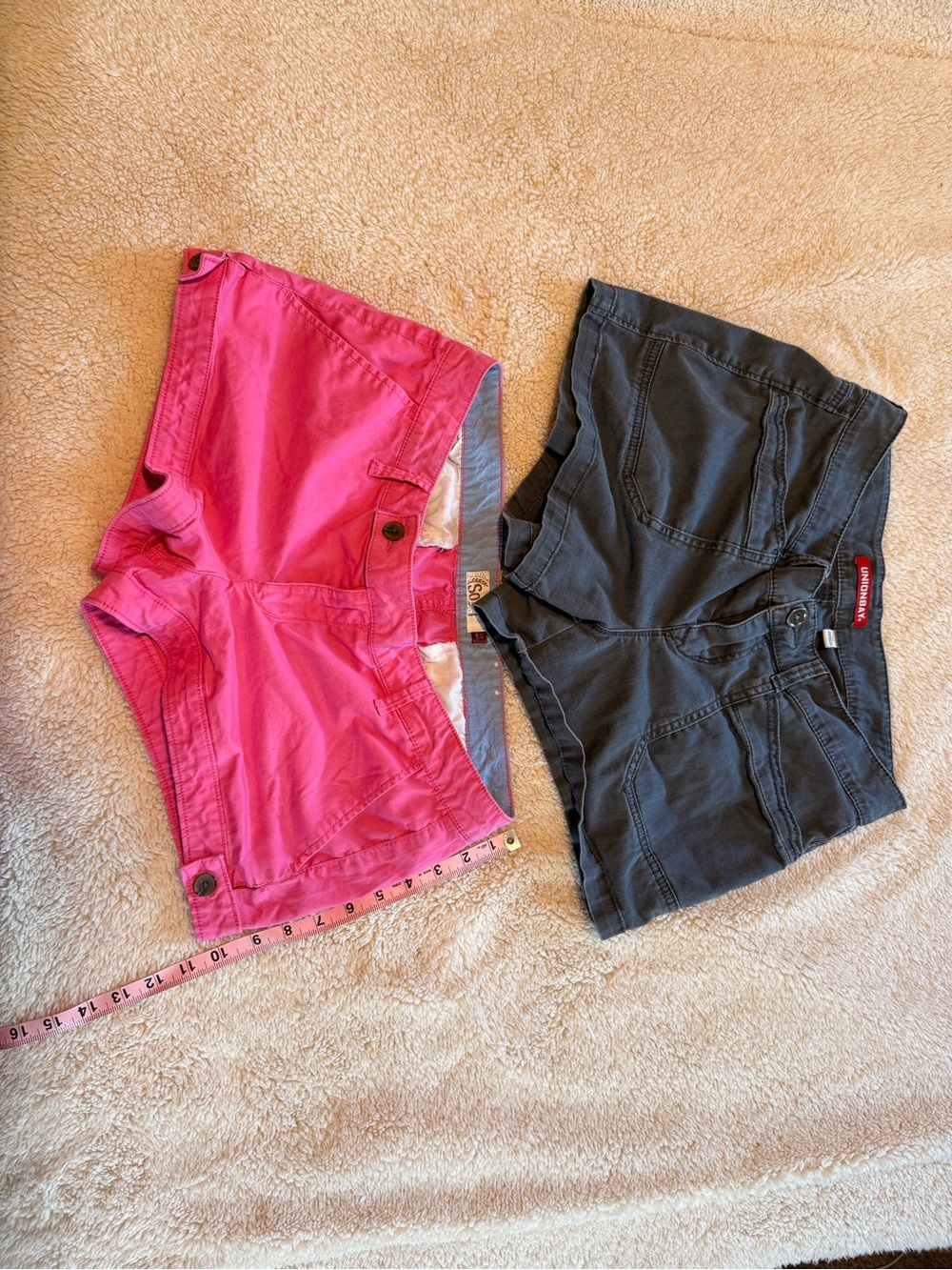 UNIONBAY Women's Gray and Pink Cotton Blend Jean Shorts Duo - Picture 3 of 7